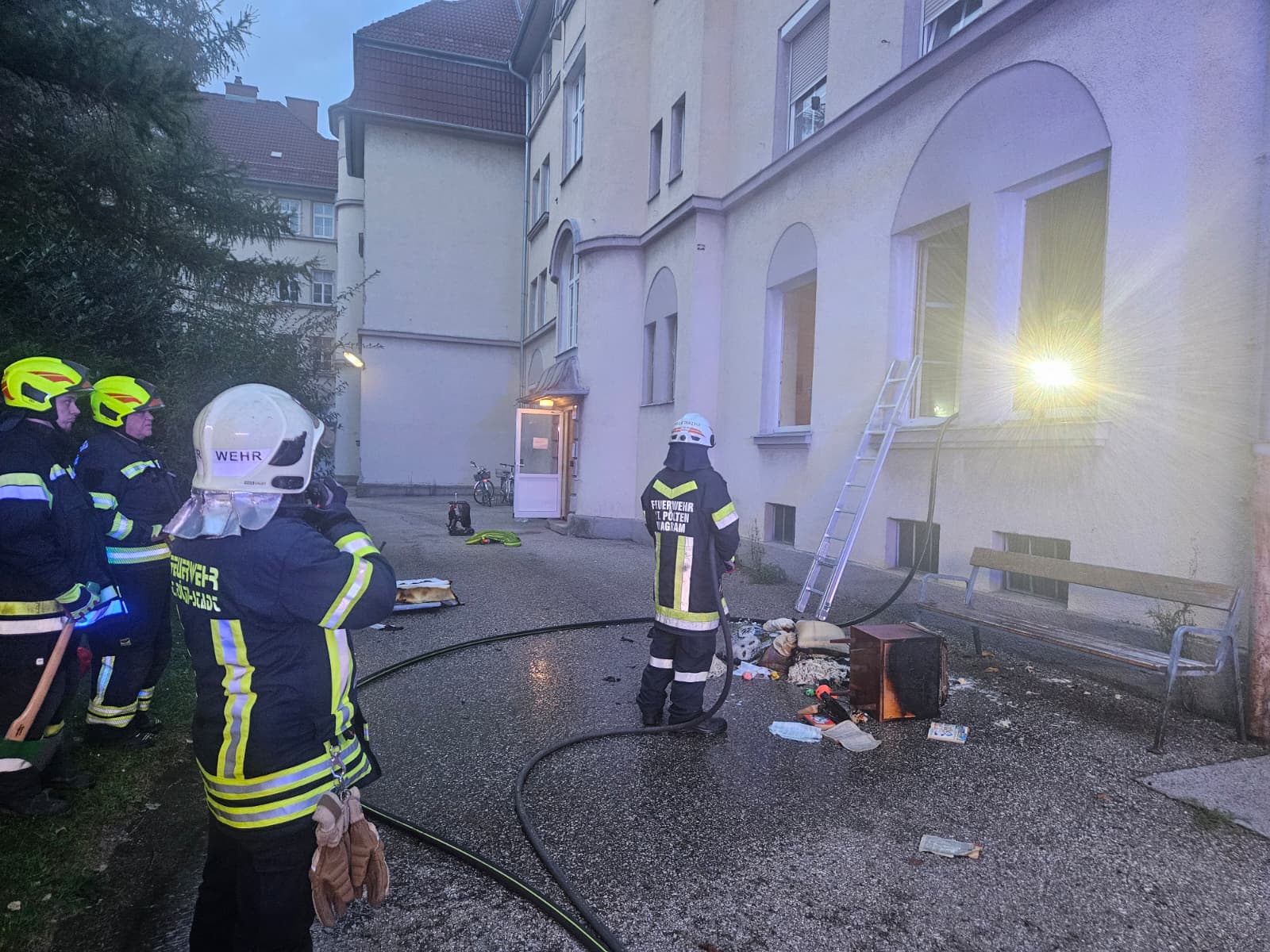 Zimmerbrand in Erdgeschoß-Wohnung
